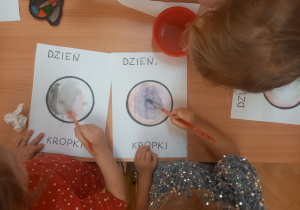 Międzynarodowy Dzień Kropki - wytwory pracy dzieci